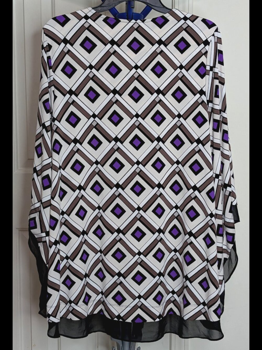 ALFANI 1X White, Purple & Black Diamond Print Stretch Blouse w/Mega Bell Sleeves - Picture 4 of 4